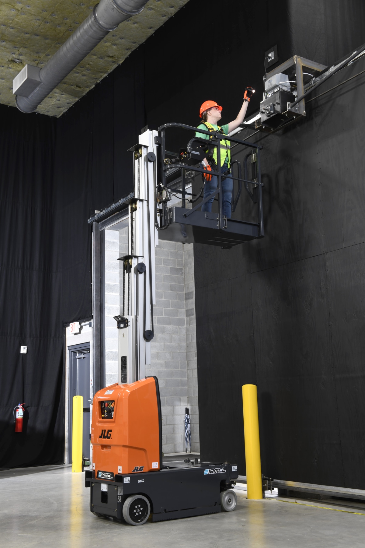 Electric 18' Single Man Lift